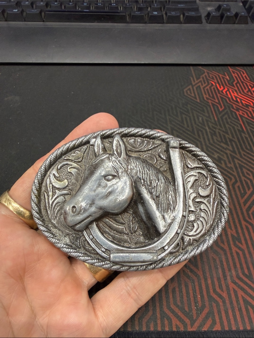 Men's Silver Horse Head Horseshoe Belt Buckle